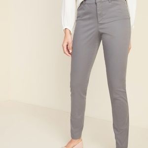 Old Navy Petite Grey Pixie Pants